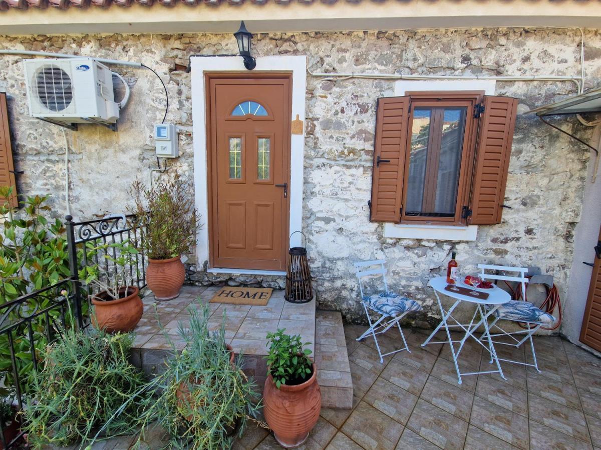 Ferienhaus Afroditi's 1